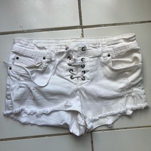 Billabong white mini short size 27